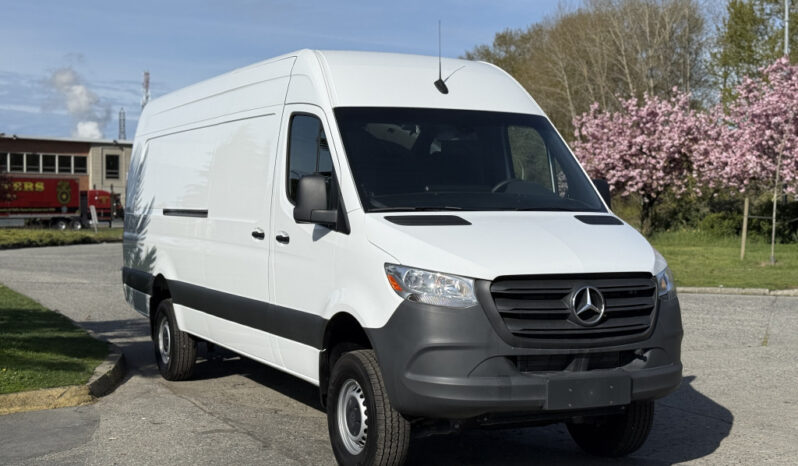 
								2024 Mercedes-Benz Sprinter full									