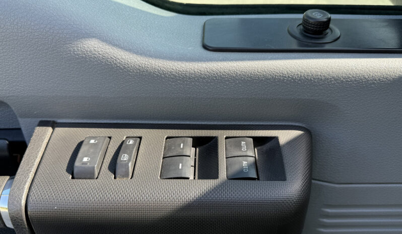 
								2015 Ford F-550 full									