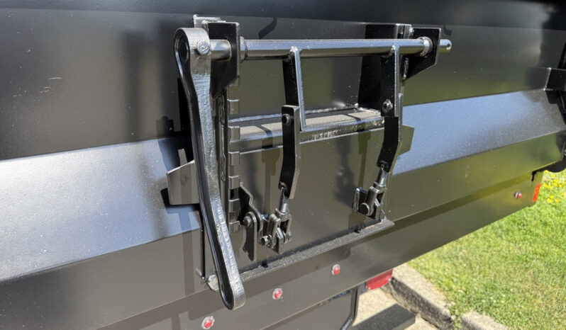 
								2019 Ford F-550 full									