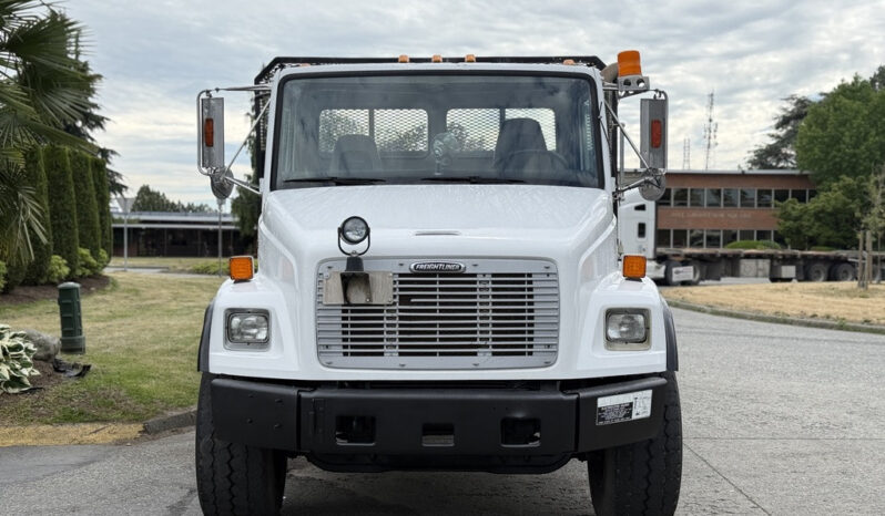 
								1998 Freightliner FL80 full									