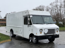 
										2012 Ford E-450 Super Duty full									