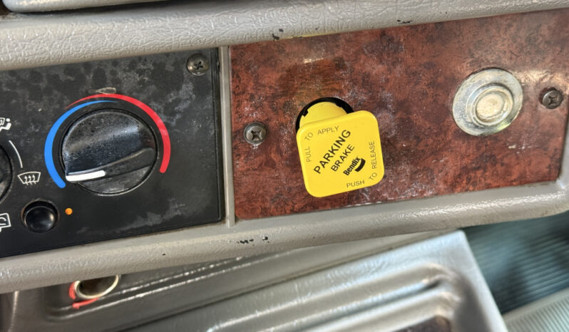 
								2009 Kenworth T270 full									