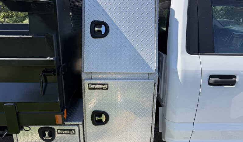 
								2019 Ford F-550 full									