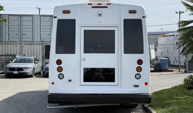 
								2020 Chevrolet Express full									