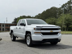 
										2018 Chevrolet Silverado 1500 full									