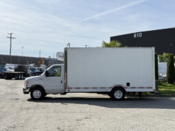 
										2019 Ford E-450 Econoline Super Duty full									
