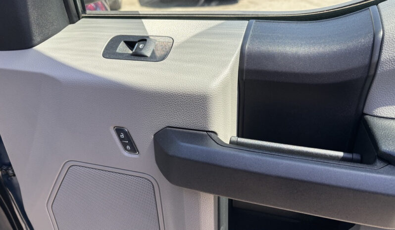 
								2015 Ford F-150 full									