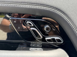 
										2019 Land Rover Range Rover full									