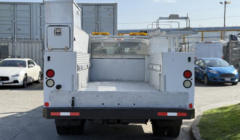 
								2015 Ford F-550 full									