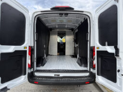 
										2022 Ford Transit full									