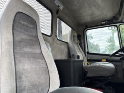 
										1998 Freightliner FL80 full									