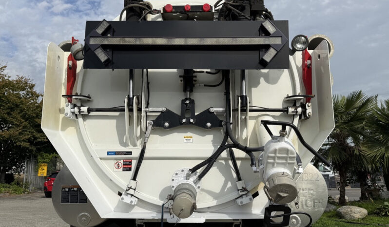 
								2014 International WorkStar full									