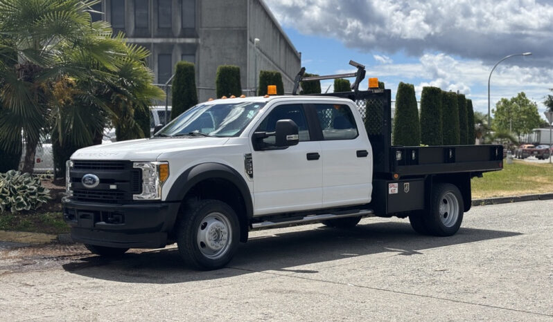 
								2017 Ford F-550 full									