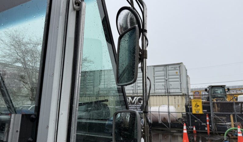 
								2012 Ford E-450 Super Duty full									