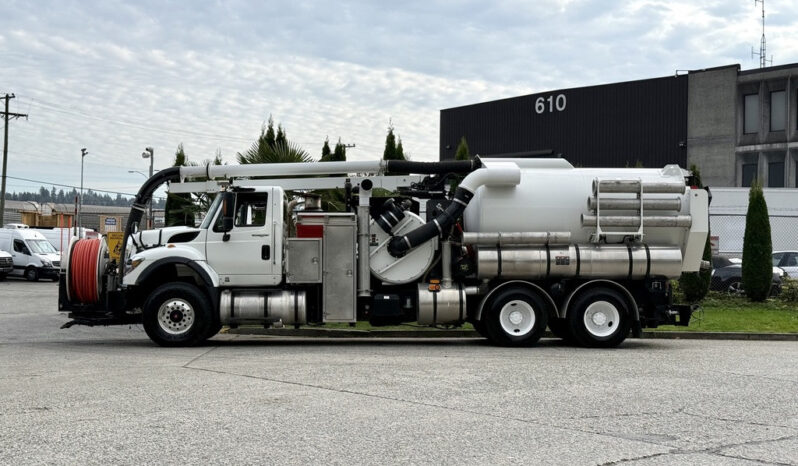 
								2014 International WorkStar full									