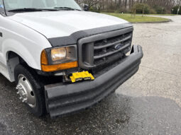 
										2000 Ford F-450 Super Duty full									