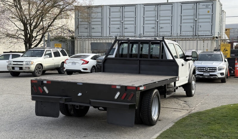
								2020 Ford F-550 Super Duty full									