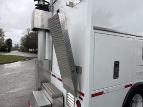 2011 Ford F650