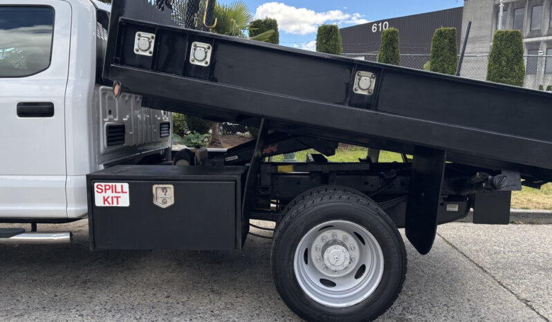 
								2017 Ford F-550 full									