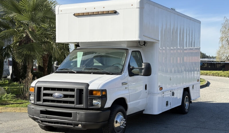 
								2012 Ford E-450 Econoline Super Duty full									