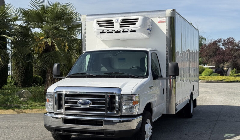
								2019 Ford E-450 Econoline Super Duty full									