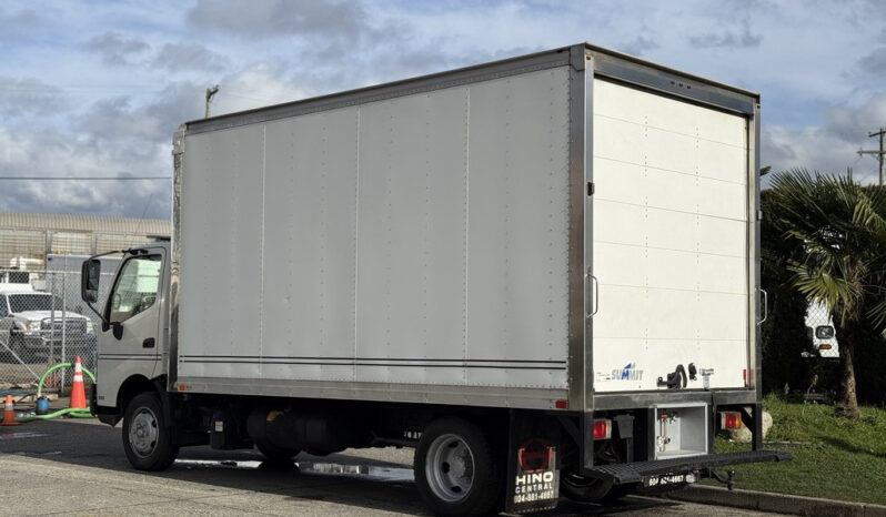 
								2014 Hino 195 full									