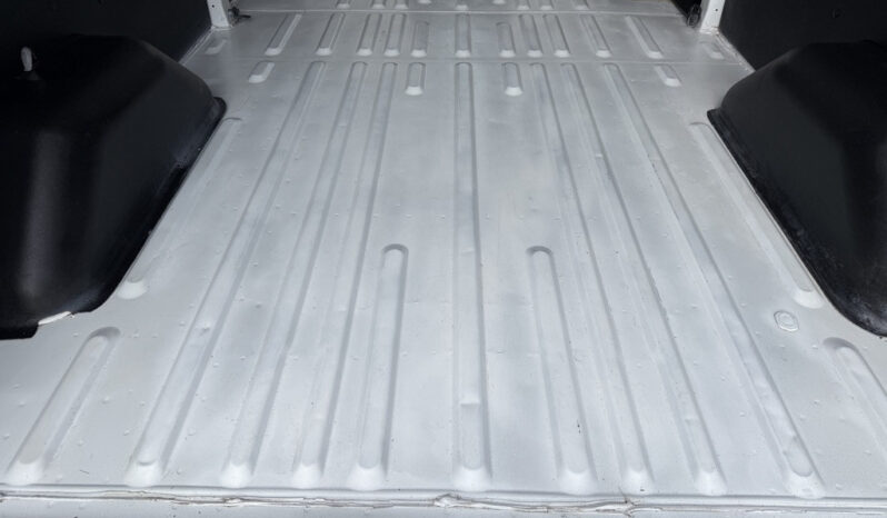 
								2022 Ford Transit full									