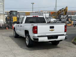 
										2018 Chevrolet Silverado 1500 full									
