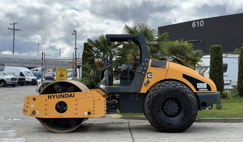 
								2020 Hyundai HR full									
