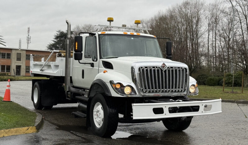 
								2010 International 7300 full									