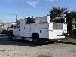 
										2009 Ford F-550 full									