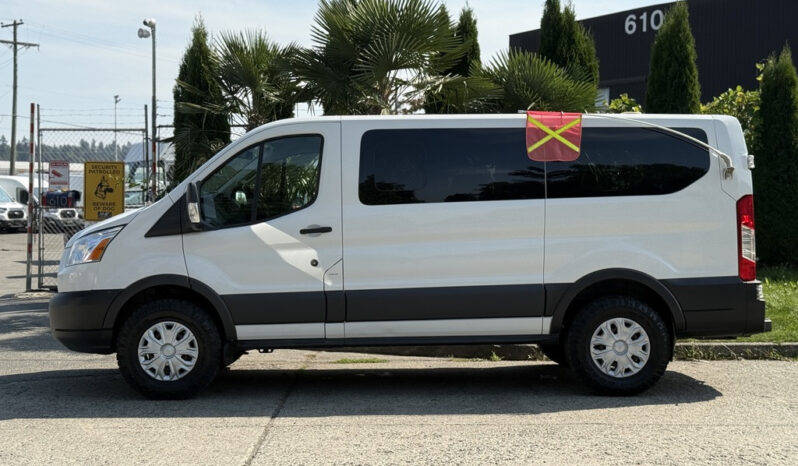 
								2017 Ford Transit full									
