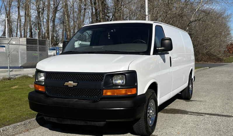 
								2015 Chevrolet Express 2500 full									