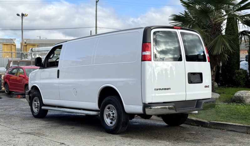 
								2023 GMC Savana 2500 full									