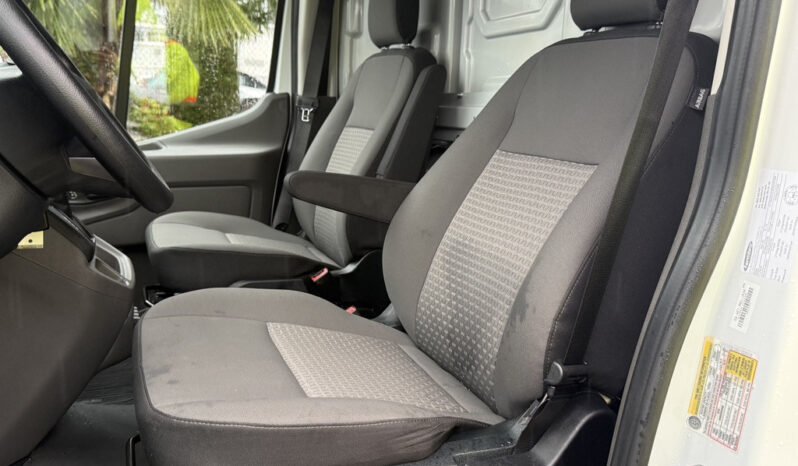 
								2023 Ford Transit full									