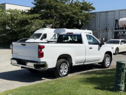 
										2021 Chevrolet Silverado 1500 full									