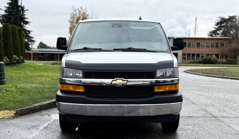 
								2021 Chevrolet Express 3500 full									
