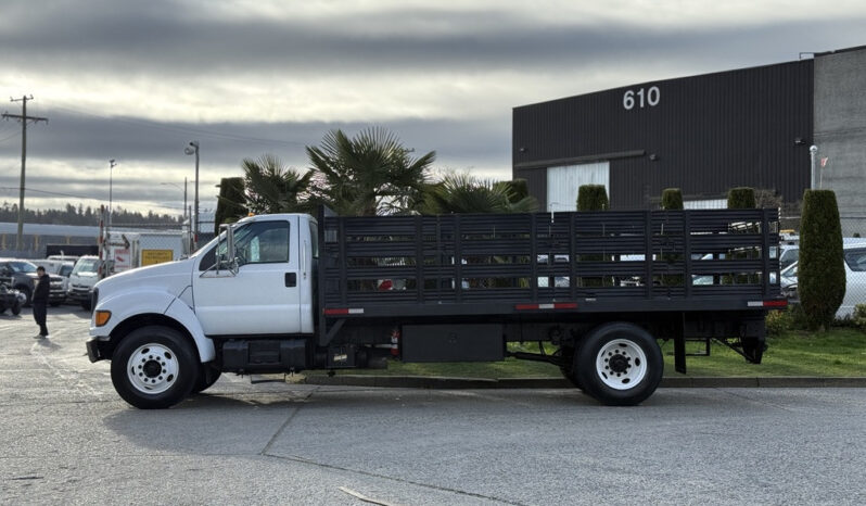 
								2001 Ford F650 full									