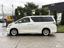 
										2009 Toyota Vellfire full									
