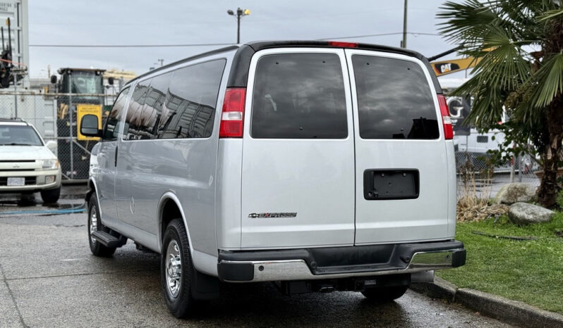
								2021 Chevrolet Express 3500 full									