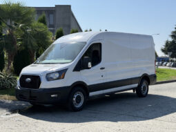 
										2022 Ford Transit 250 full									