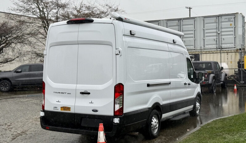 
								2023 Ford Transit full									