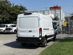
										2022 Ford Transit 250 full									