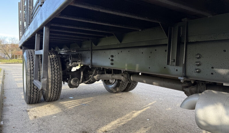 
								2001 Ford F650 full									
