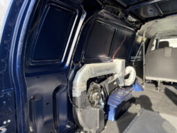 
										2011 Ford Econoline full									