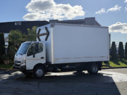 
										2014 Hino 195 full									