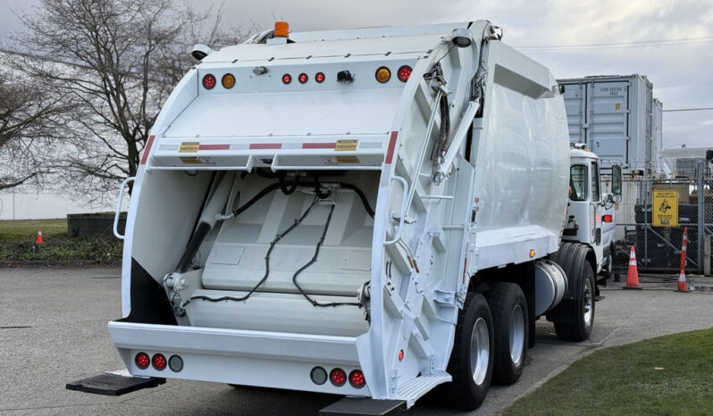 
								2010 Autocar Xpeditor full									