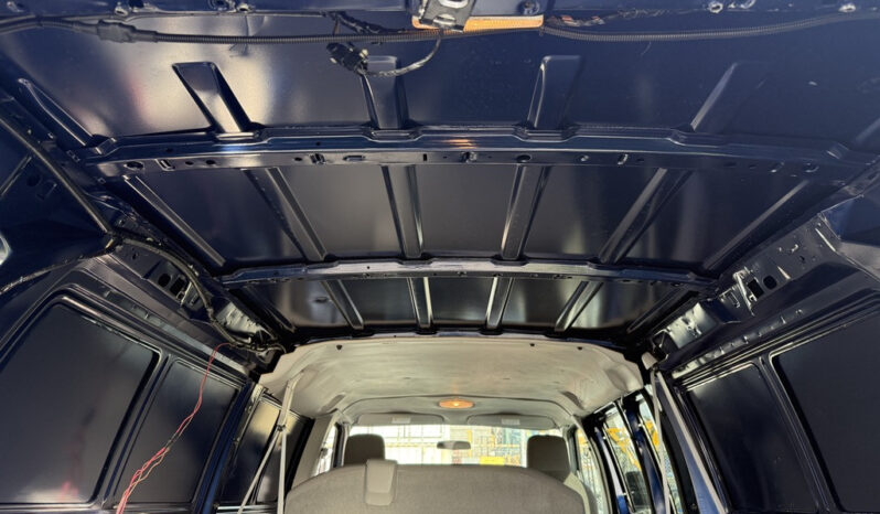 
								2011 Ford Econoline full									