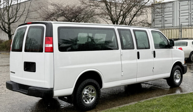 
								2021 Chevrolet Express full									