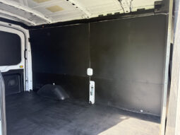 
										2022 Ford Transit 250 full									